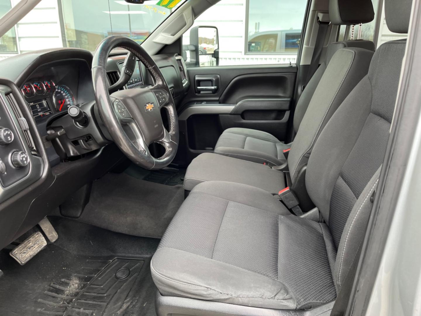 2019 Silver /Grey Chevrolet Silverado 2500HD (1GC1KSEG7KF) , located at 1960 Industrial Drive, Wasilla, 99654, (907) 274-2277, 61.573475, -149.400146 - Photo#10